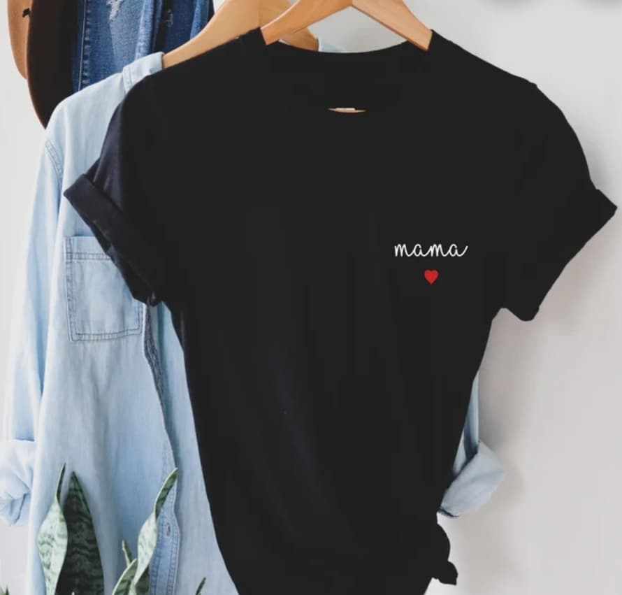 Mama (Small Pocket Size Design) T-Shirt