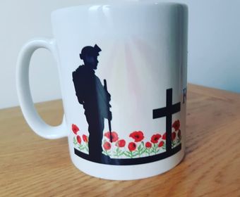 LEST WE FORGET - Poppy Mug